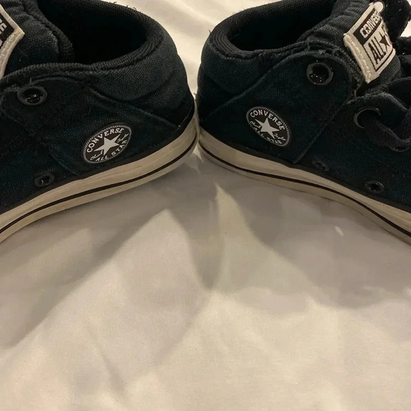 💚 Converse | Black Converse kids sneakers - kids size 12 - Picture 3 of 8